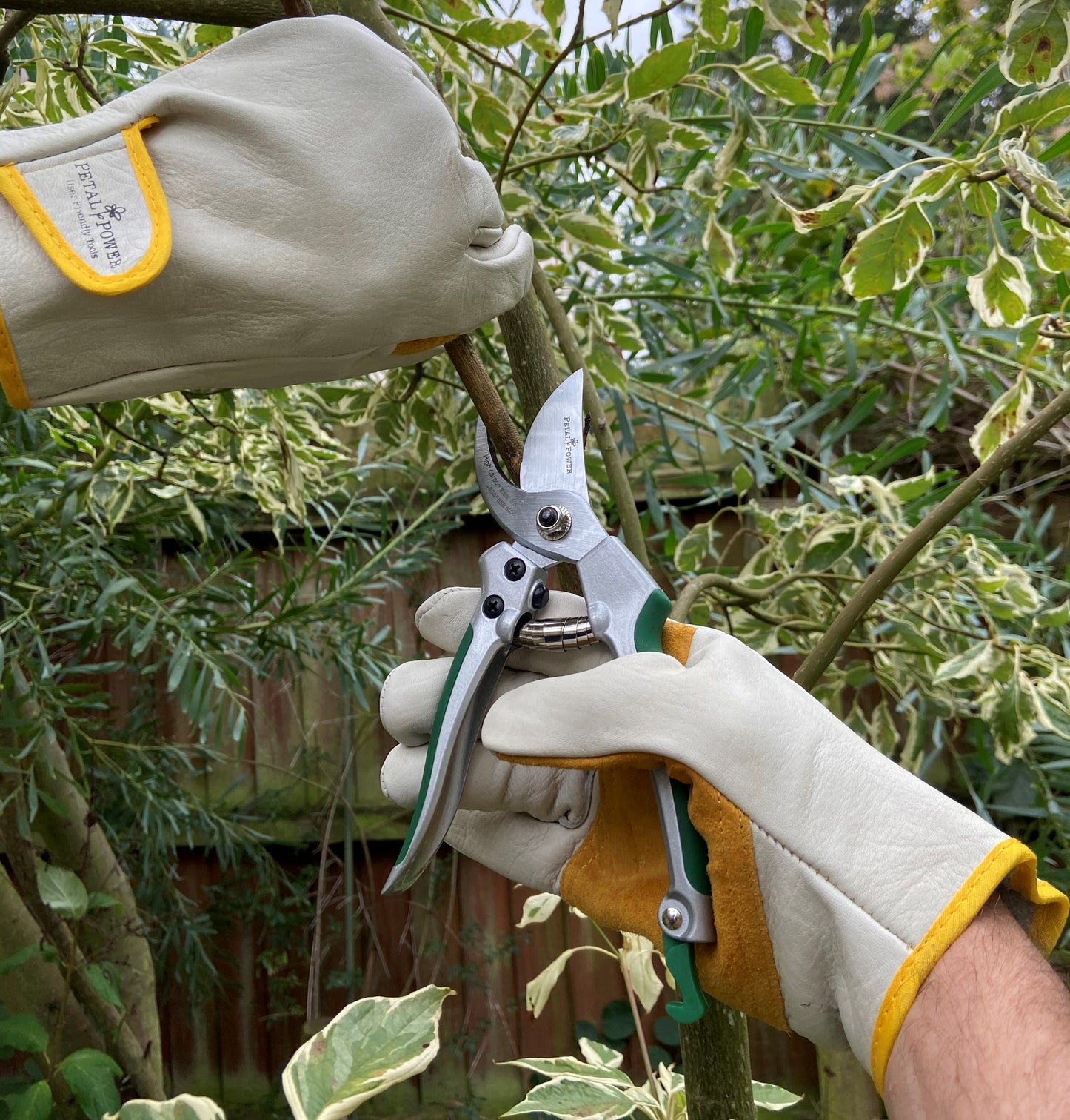 Heavy Duty Deluxe 8" Bypass Garden Secateurs with Razor Sharp SK-5 Steel Blades