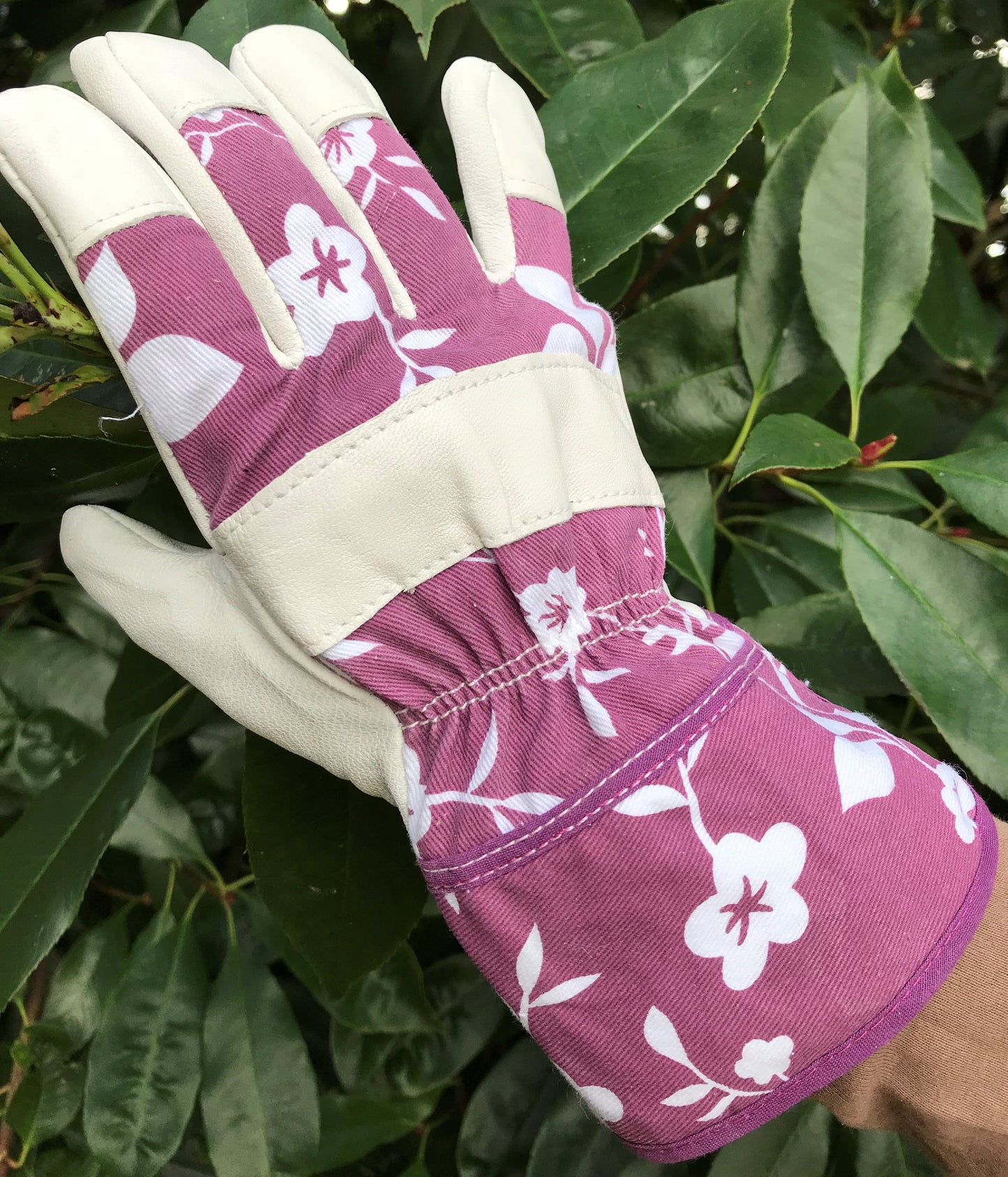 Ladies Gardening Glove & Ratchet Pruner Secateurs (Great for weaker hands) Set