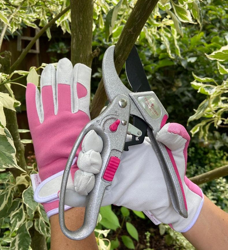Ladies Leather Garden Gloves - Perfect Work Gloves / Gardening Gloves for Women