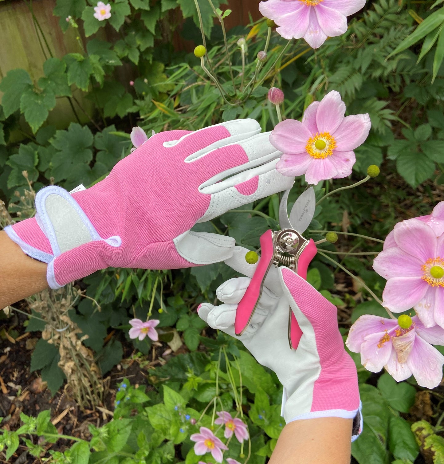 Ladies Leather Gardening Glove & Secateurs Gift Set – Pink or Purple