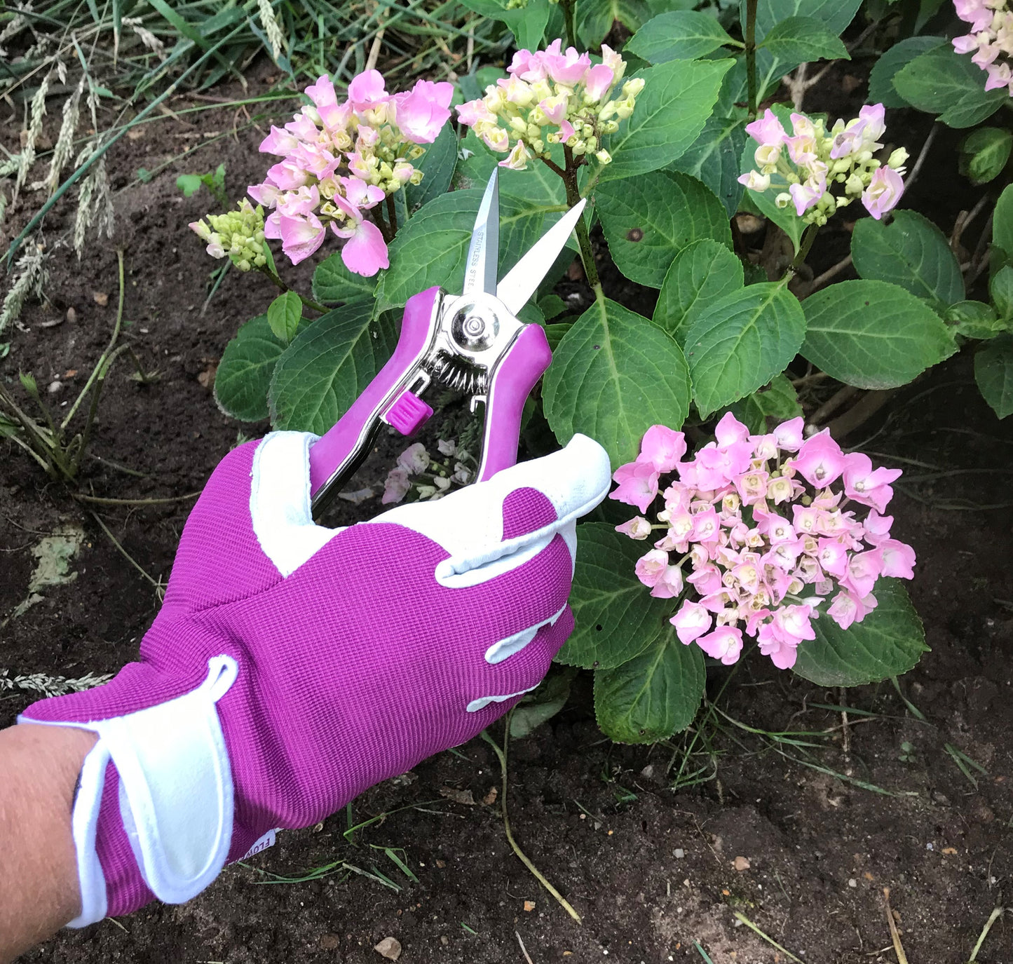 Ladies Leather Gardening Glove & Secateurs Gift Set – Pink or Purple